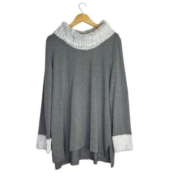 Cato Tops - Cato Womens Size XL Gray Long Sleeve Top Off White Faux Fur Cowl Neck & Wrist
